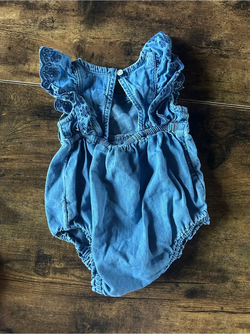 GAP + Old NavyMulti-Piece Girls Bottoms & Tops Lot in Pink, Blue, White, Yellow
